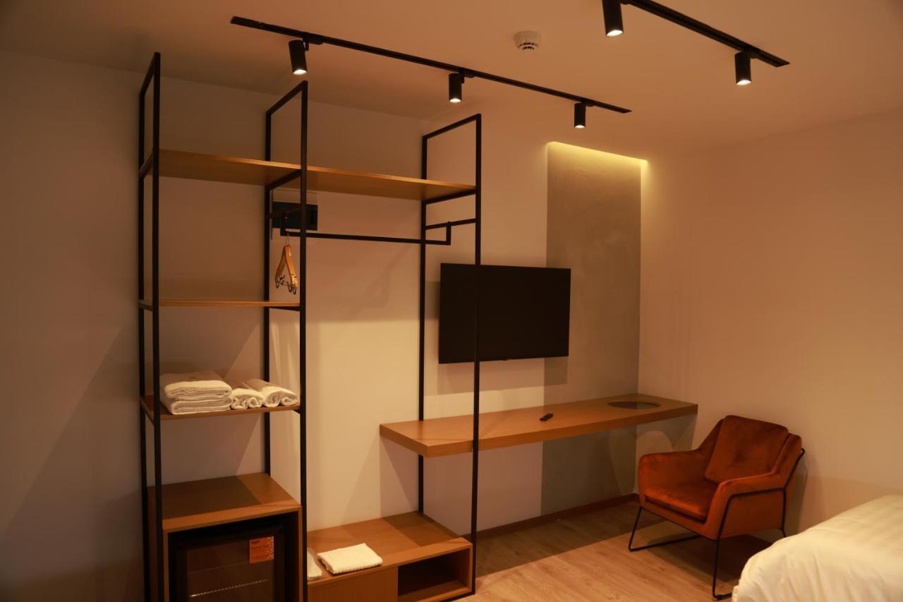 Baz'Hur Boutique Hotel Kukes Esterno foto